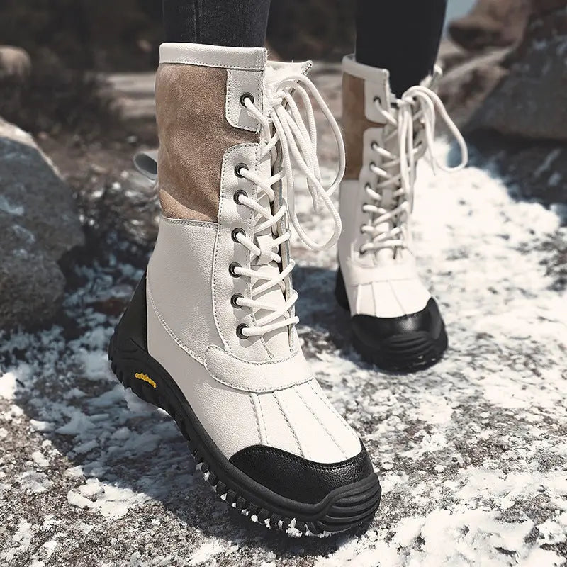 Women's waterproof fleece boots in synthetic leather, cozy winter style with elegant silhouette