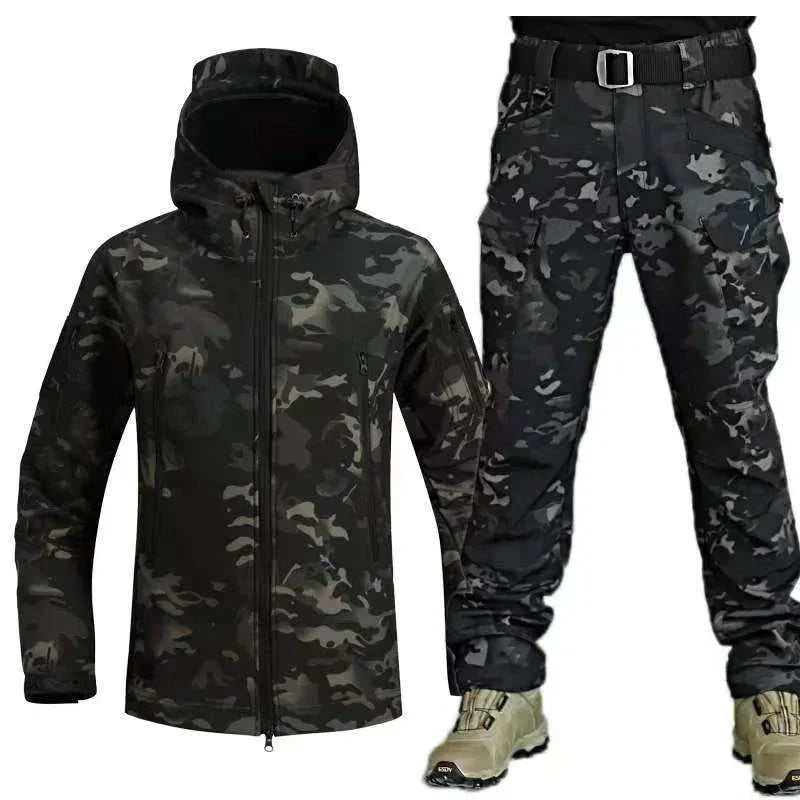 Men's waterproof tactical jacket and cargo pants set, soft-shell fleece-lined multi-pocket outdoor suit