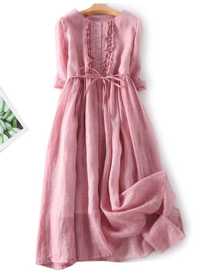 Women's vintage-inspired dress in classic cut with nostalgic detailing for timeless feminine elegance