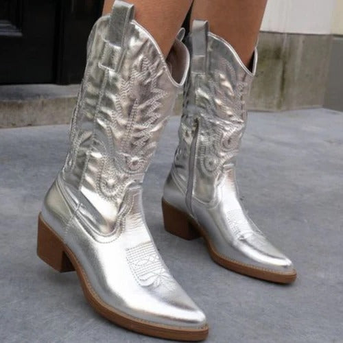 Women's brown western-inspired high-shaft boots with rodeo-style detailing for everyday wear