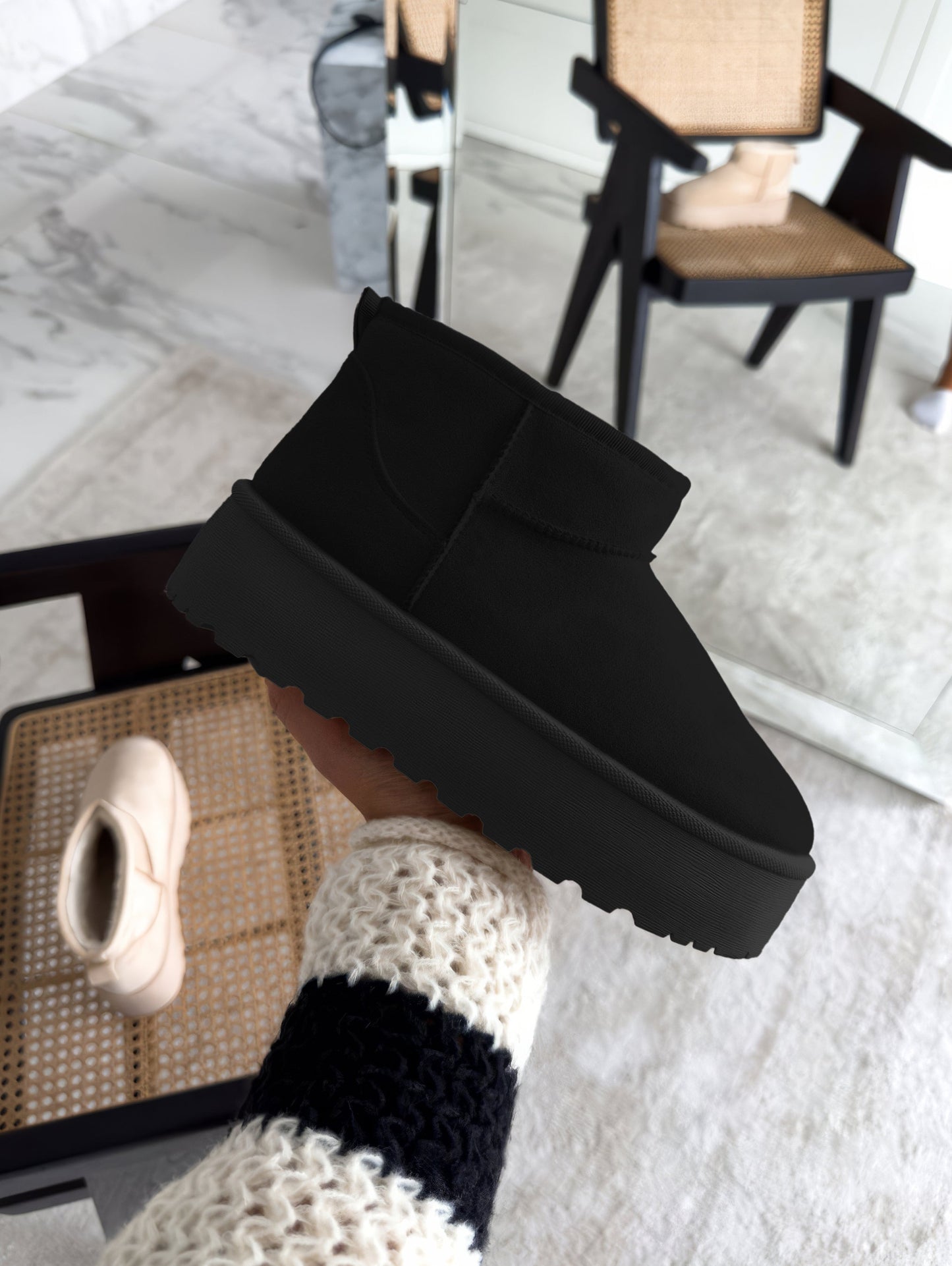 Women's Lilly™ ankle boots in classic black with slim silhouette and supportive heel