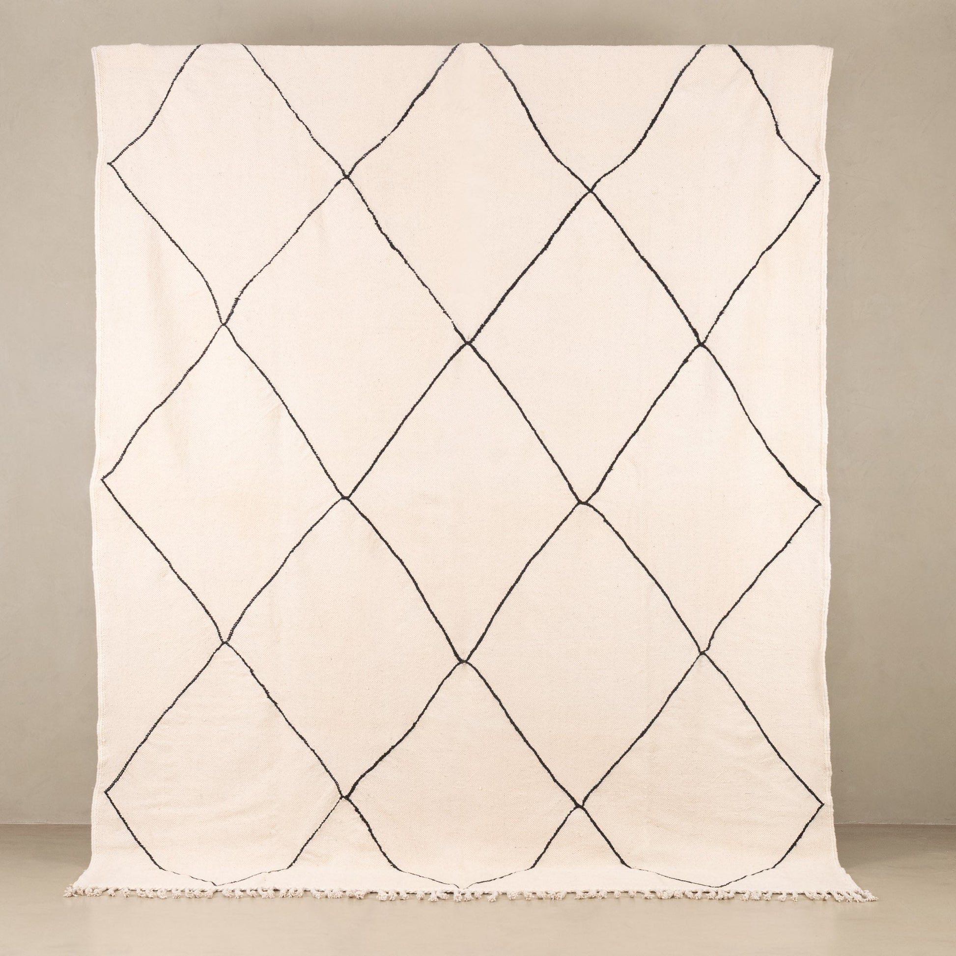 Amenzu - taznakht kilim rug - Wavlynn
