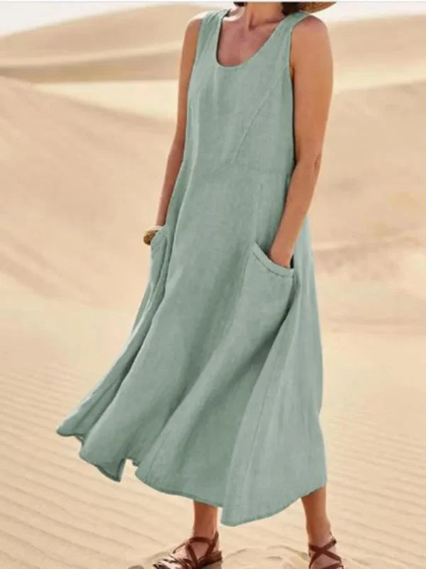 Jenny everyday dress in versatile cut with flattering silhouette and light comfortable fit