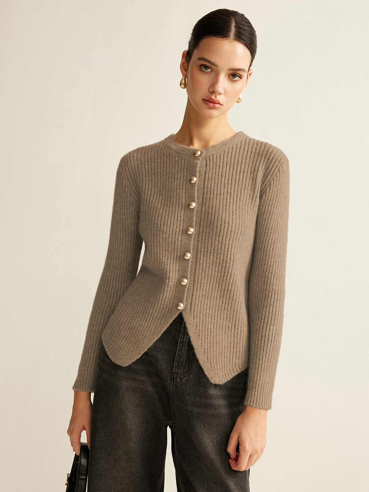 Elegant button-down split cardigan regular fit medium stretch work-ready knit top
