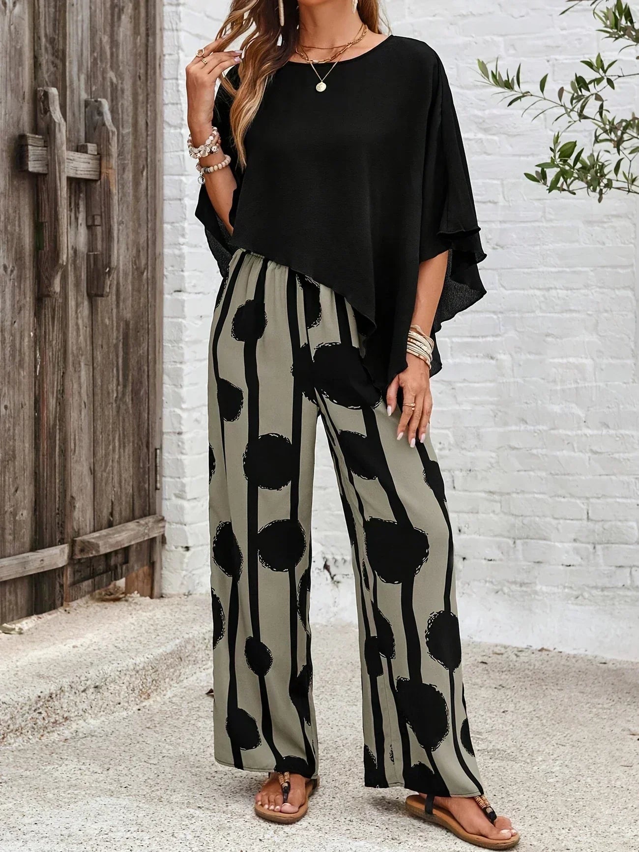 Black batwing oversized top and khaki circle print wide-leg pants women's 2-piece coordinated set