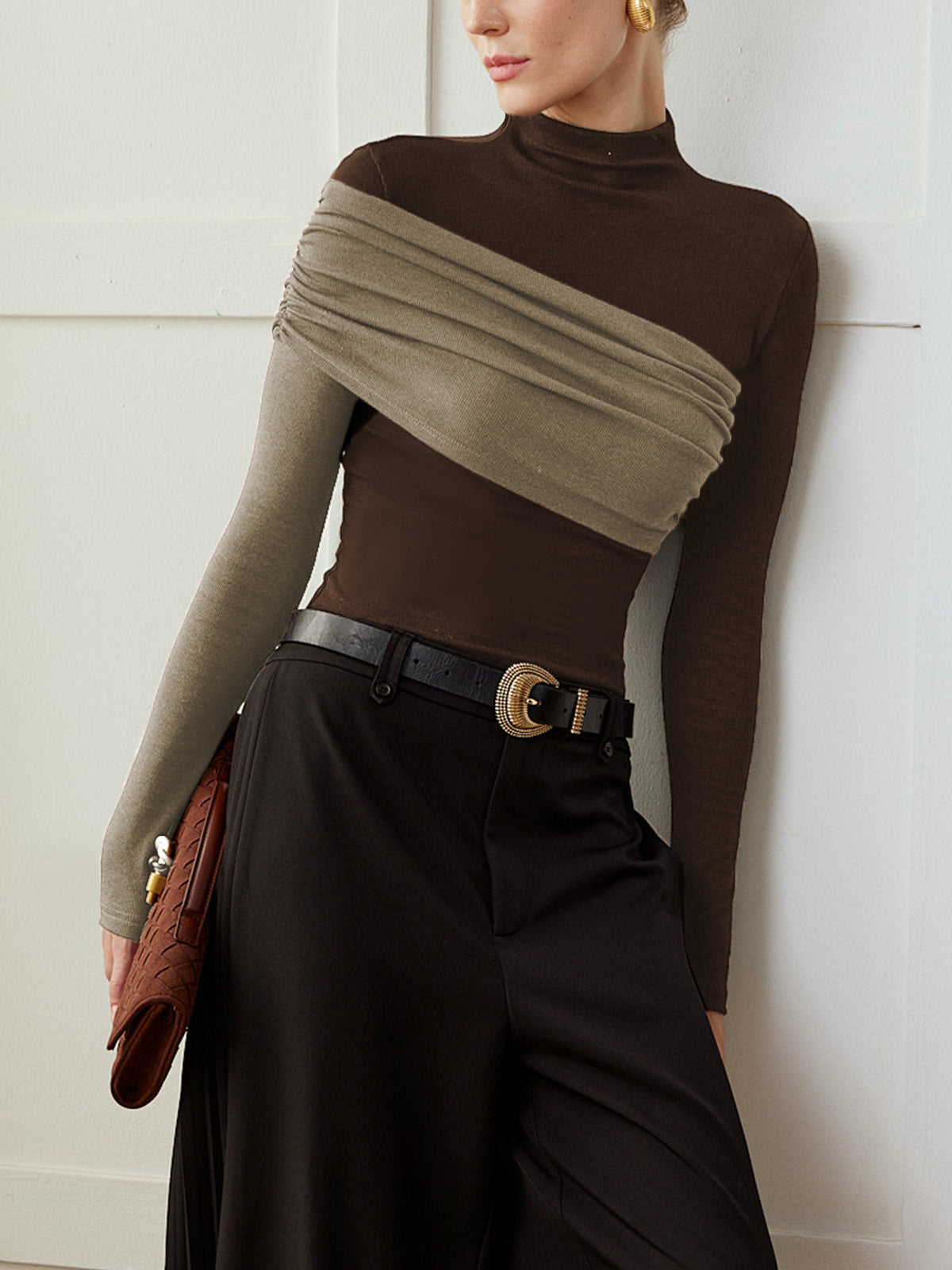 Color block pleated jersey slim top with stand collar, long sleeve, casual elegant stretch fit