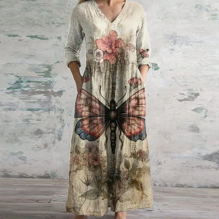 Elegant retro floral maxi dress with flowing silhouette and vintage-inspired feminine fit