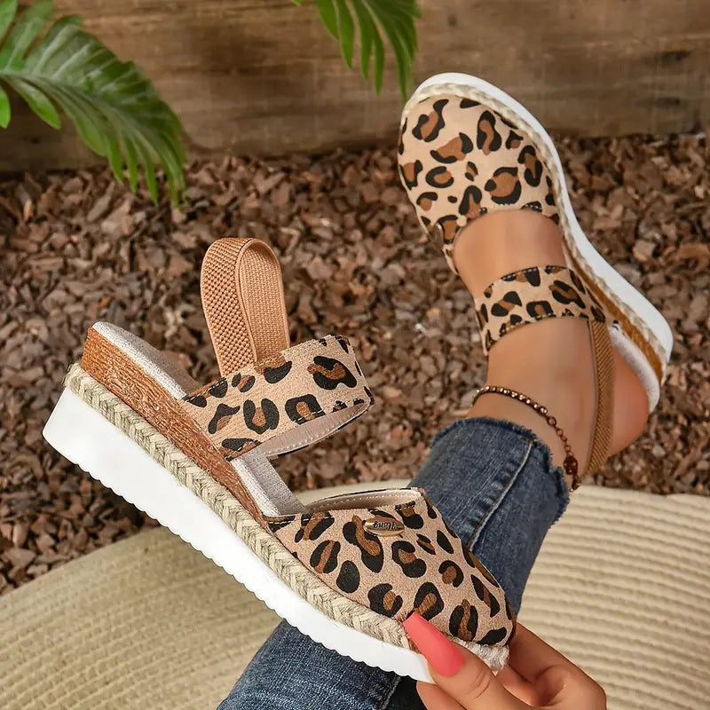 Women's comfort platform sandals with cushioned sole, sleek modern design for all-day comfort
