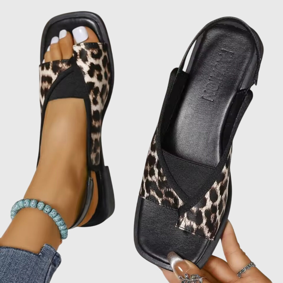 Zara women's black white colorblock slip-on flat sandals with square toe architectural silhouette