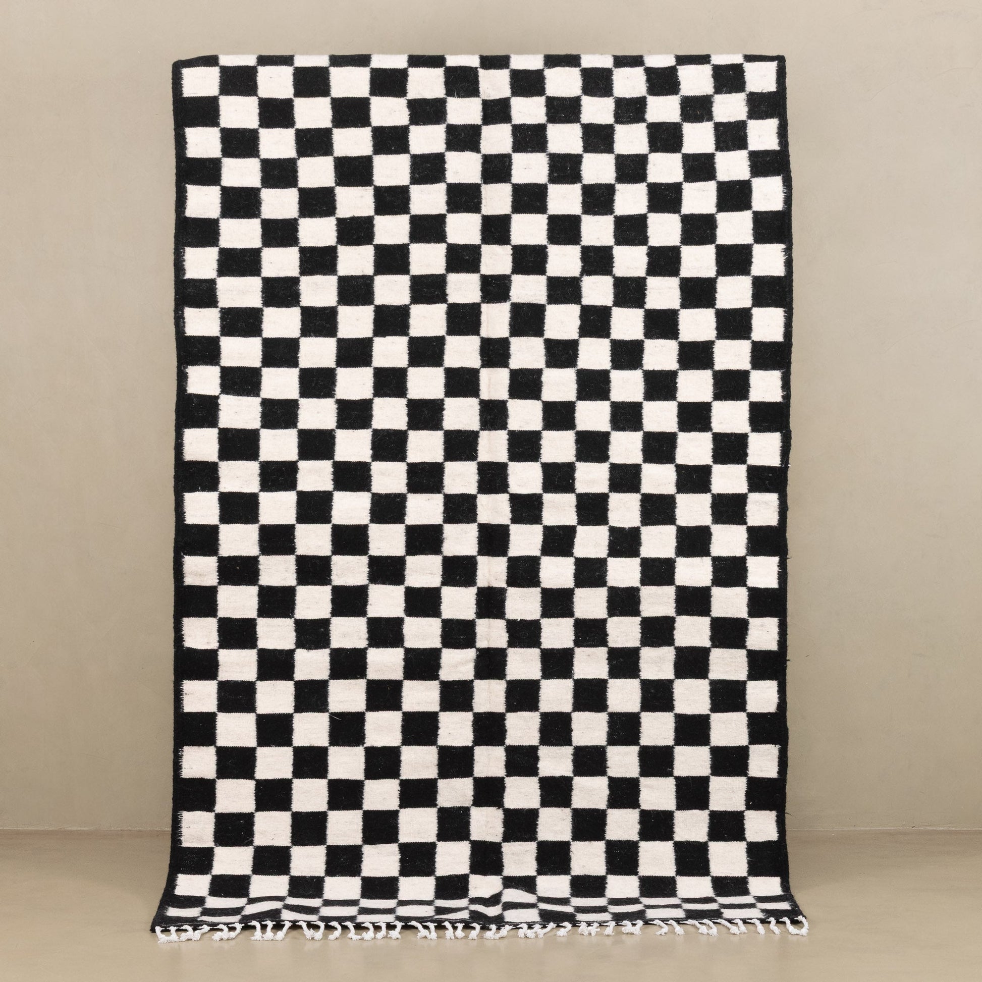 Dama - taznakht kilim rug - Wavlynn