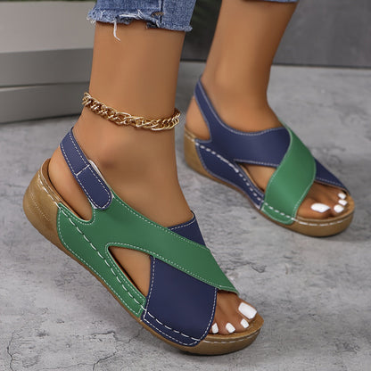 Women's adjustable sandals with cushioned insole and flexible sole for all-day comfort and chic style