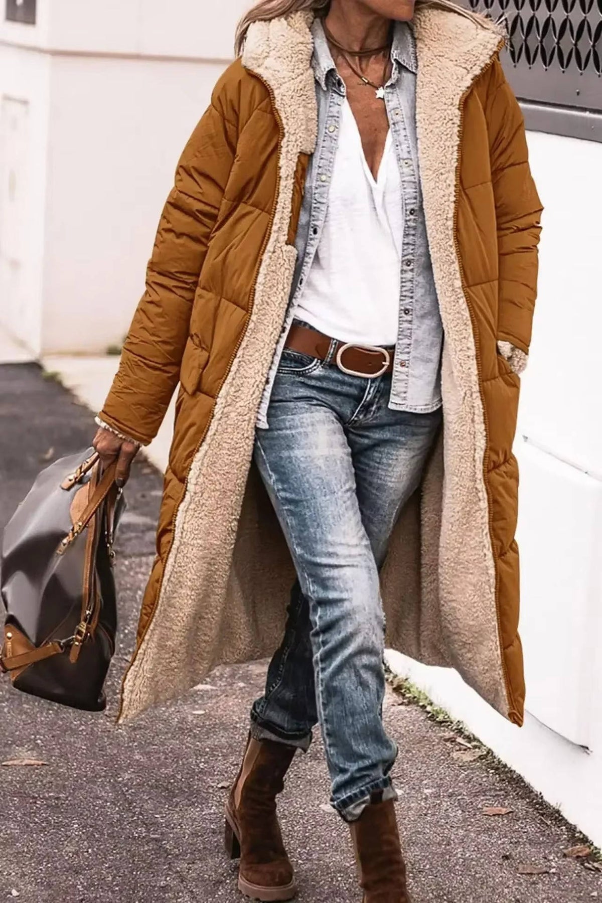 Women's long quilted coat with hood, fleece-lined warm winter coat in classic solid color