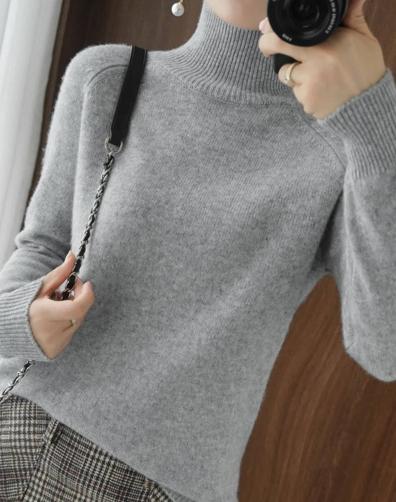 Women's pure cashmere turtleneck sweater soft lightweight knit with anti-pilling treatment for everyday elegance