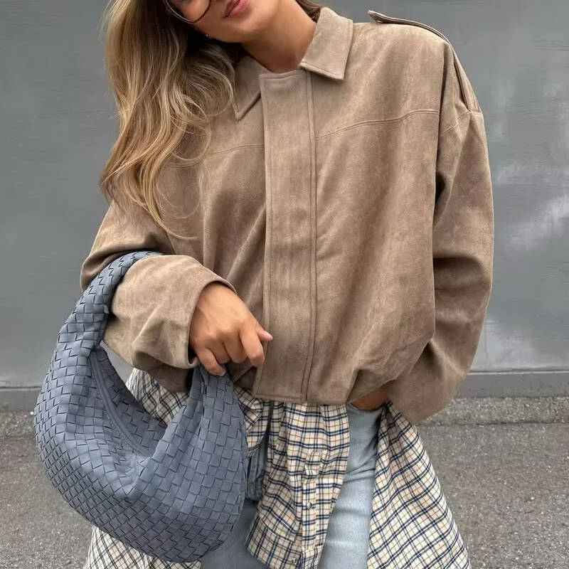 Women's olive cropped jacket with collar, modern bomber silhouette for urban day-to-night styling