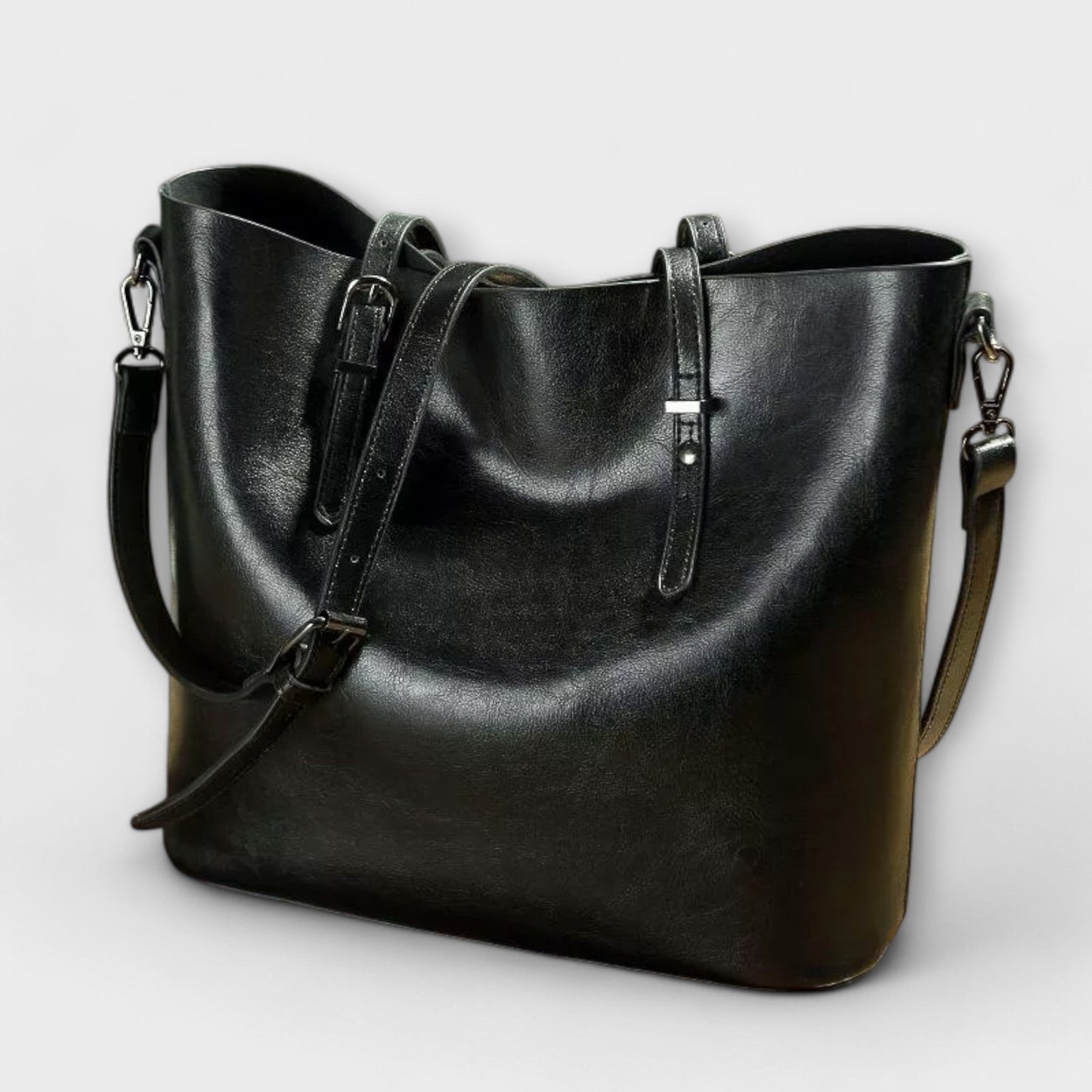 Alruna™ black structured shoulder bag with adjustable straps, spacious design for work and travel