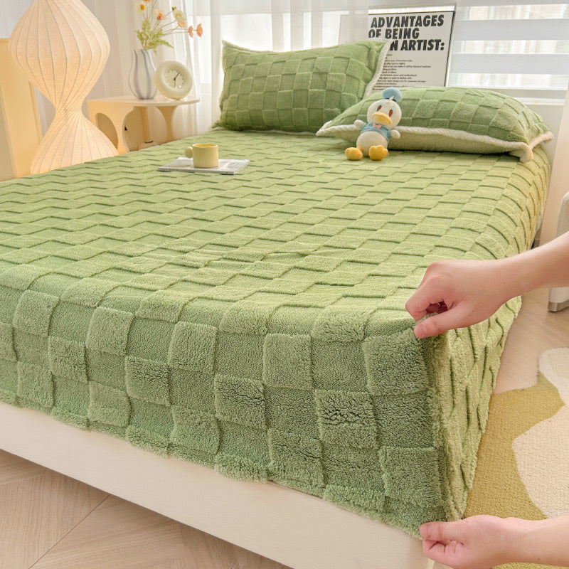 Quilted velvet fitted sheet in soft texture, diamond pattern, plush milk velvet for cozy elegant bedding