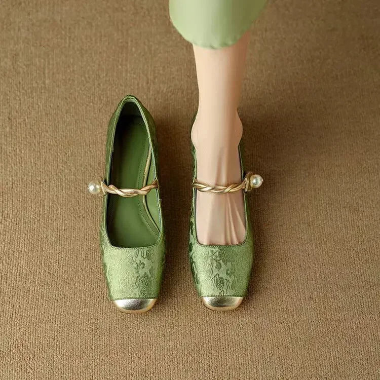 Women's glitter block heel Mary Jane shoes with pearl strap and metallic toe cap, retro style