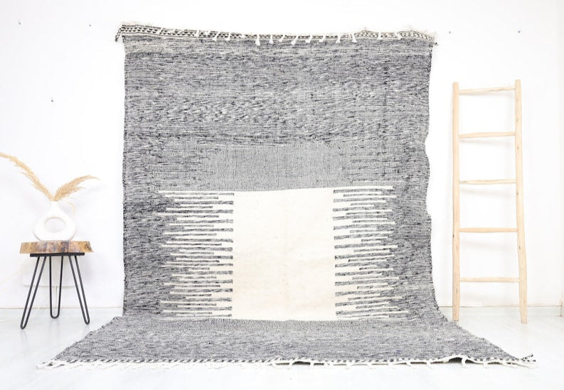 Aldjya Moroccan Kilim Rug  6'4" x 9'8" - Wavlynn