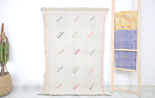 Rabha Cactus Silk Rug 3'2" X 4'9" - Wavlynn