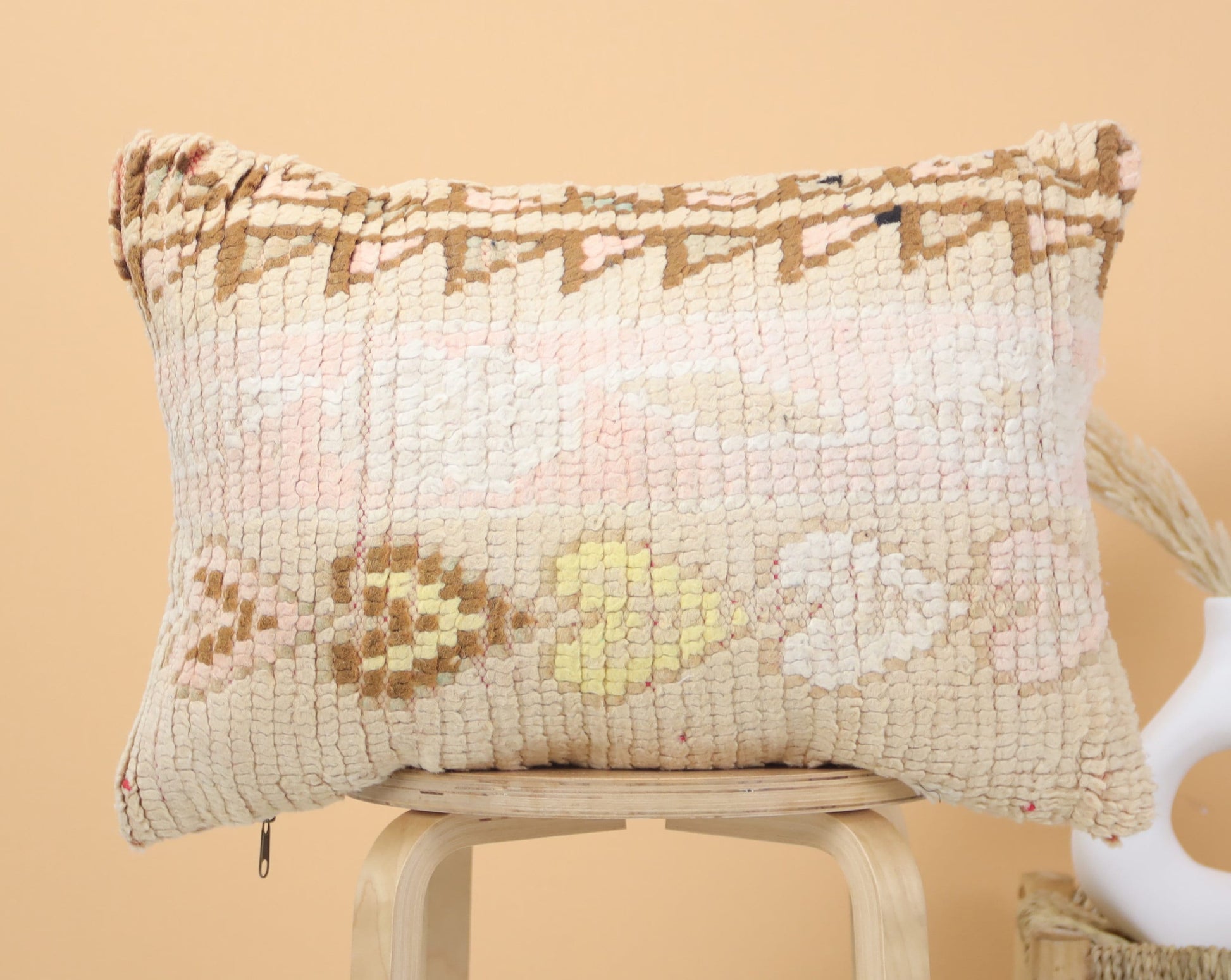 Jyrrina Vintage Boujaad Pillow - Wavlynn