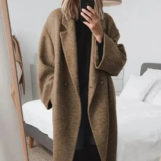 Women's oversized lapel coat relaxed fit, timeless silhouette for casual or professional wear
