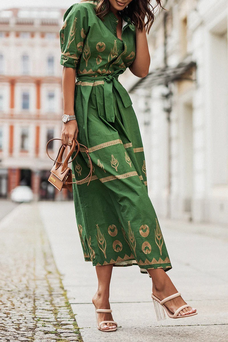 Women's short-sleeved A-line dress in classic cut, structured silhouette for spring-summer