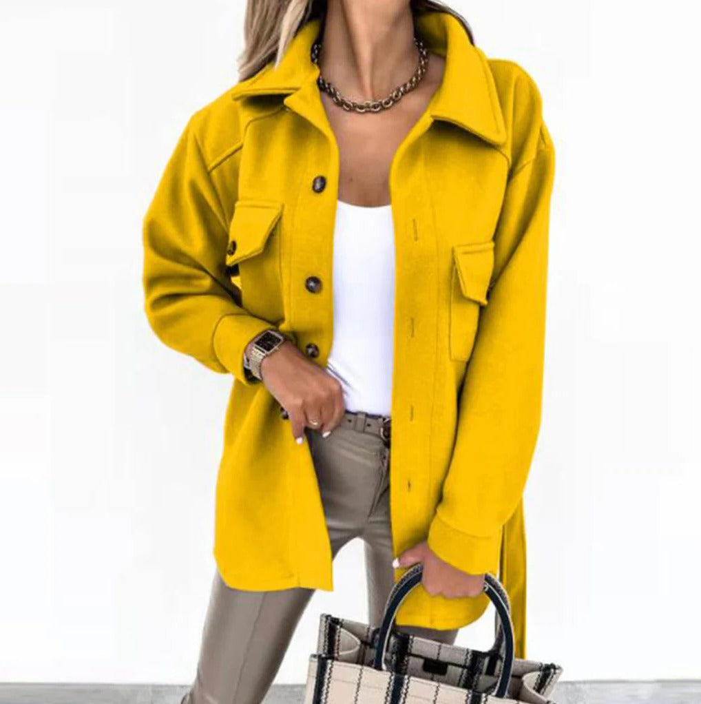 Lightweight straight-cut transitional jacket with functional pockets and fastenings for spring outdoor wear
