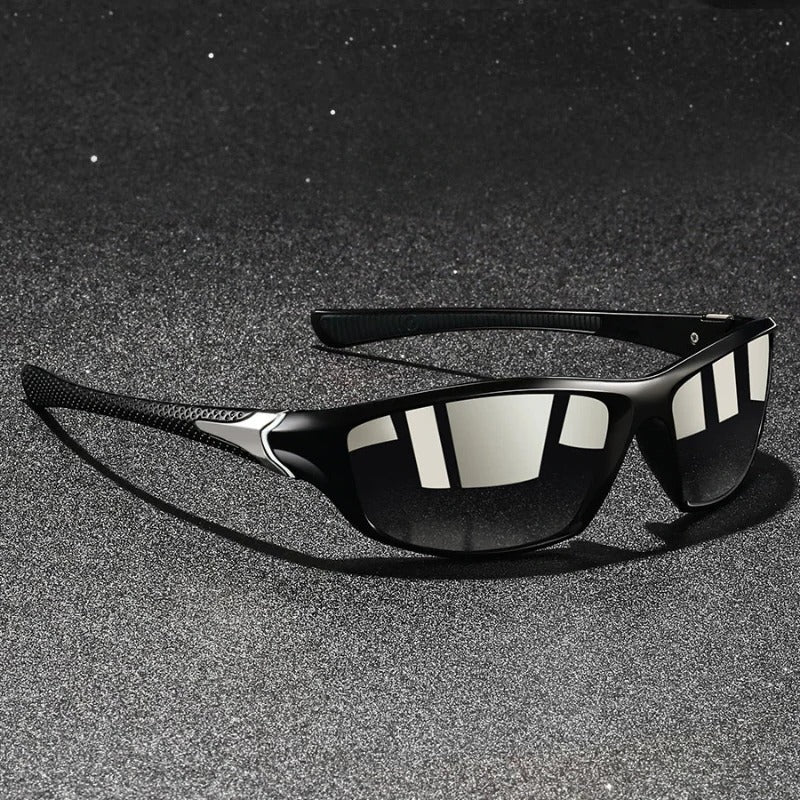 Men's polarized sunglasses lightweight frame UV400 glare-reducing lenses for driving outdoor activities