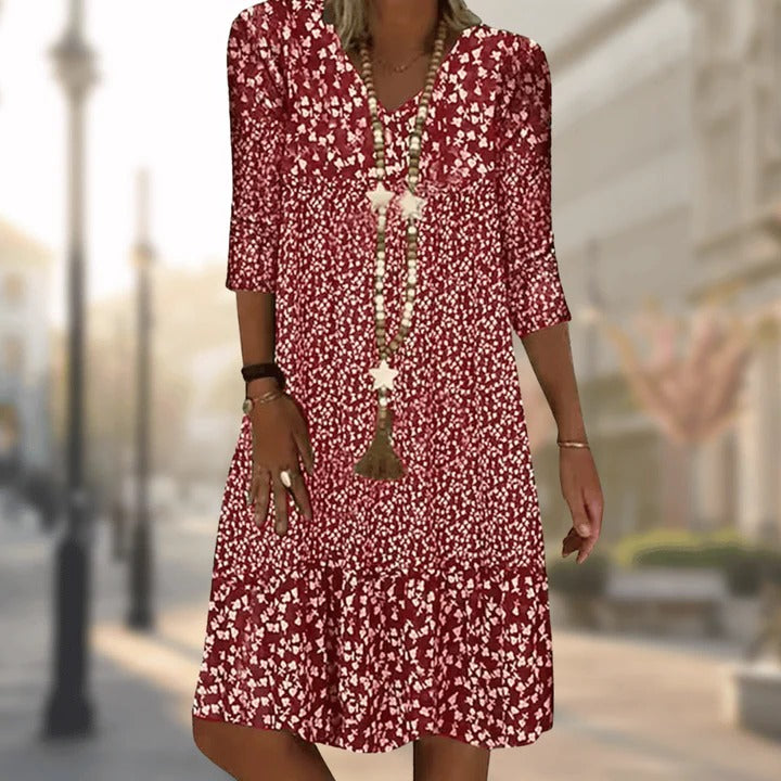 Elegant women's knee-length dress classic cut versatile silhouette for work and after-hours events