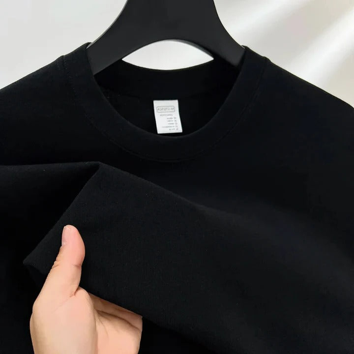 Men's classic crewneck t-shirt relaxed straight-cut fit minimalist round neckline everyday essential