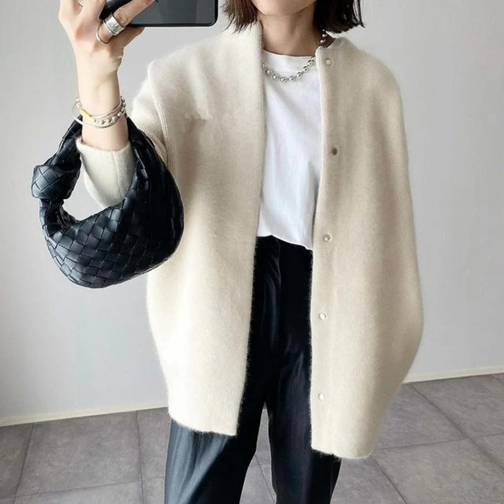 Women's oversized knit cardigan cozy relaxed fit versatile casual to formal everyday comfort style