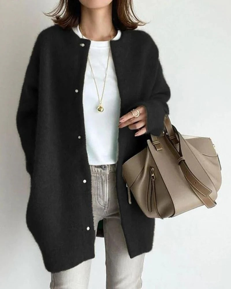 Women's oversized knit cardigan cozy relaxed fit versatile casual to formal everyday comfort