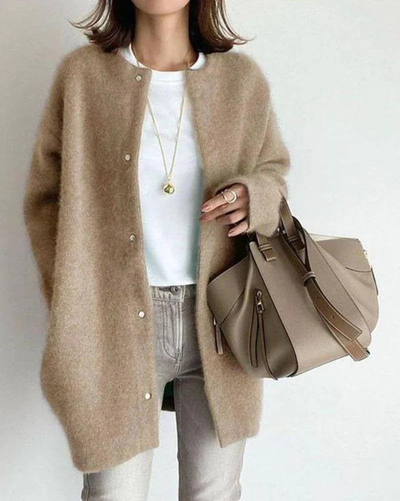 Women's oversized knit cardigan cozy relaxed fit versatile casual formal everyday comfort style
