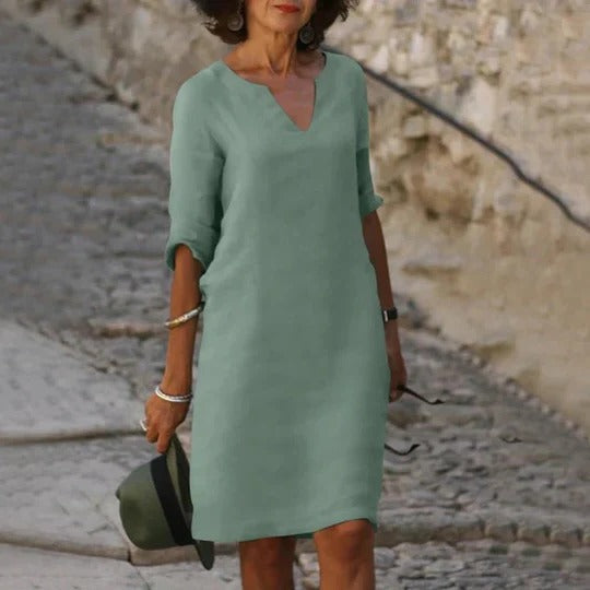 Women's loose fit casual dress in lightweight fabric, relaxed silhouette perfect for warm-weather everyday wear