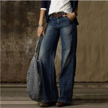 Light blue elegant women's tailored trousers with a polished fit, perfect for versatile everyday styling