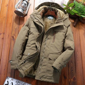Wavlynn men's insulated hooded winter jacket with pockets, rugged cold weather style