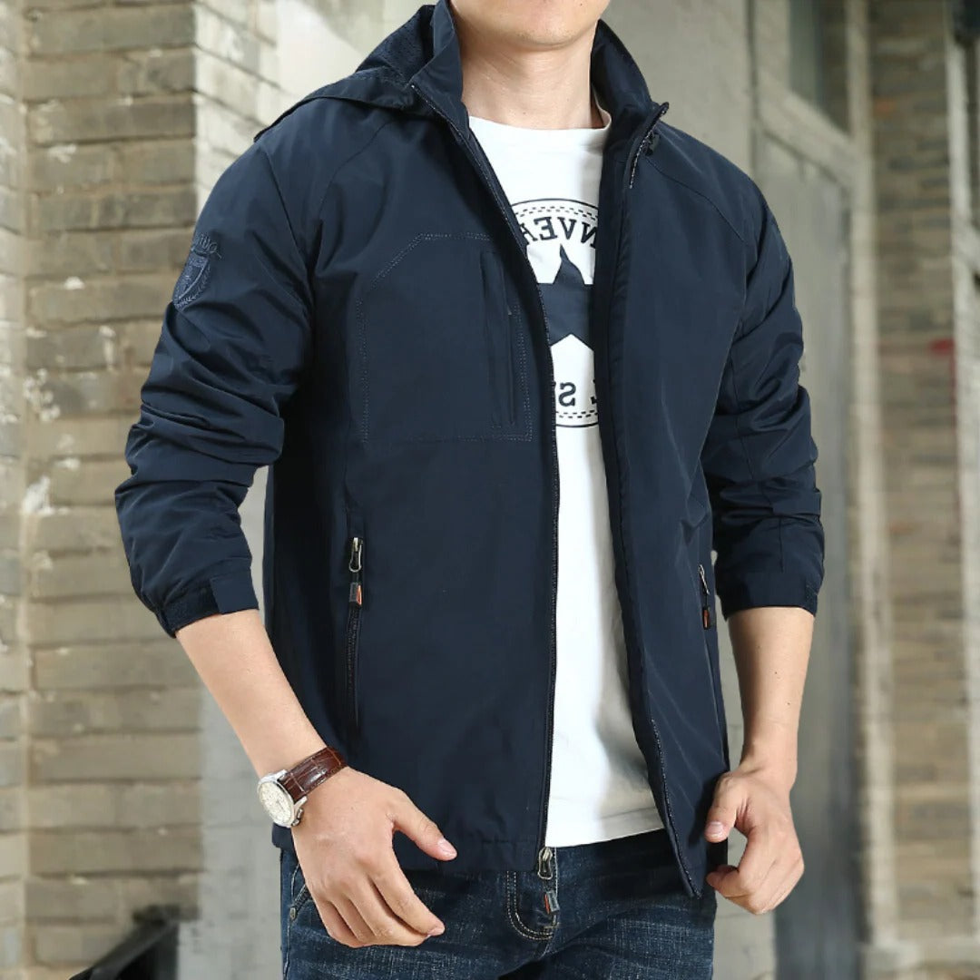 Men's lightweight transitional jacket, slim-fit, breathable low-bulk layer for all-season versatility