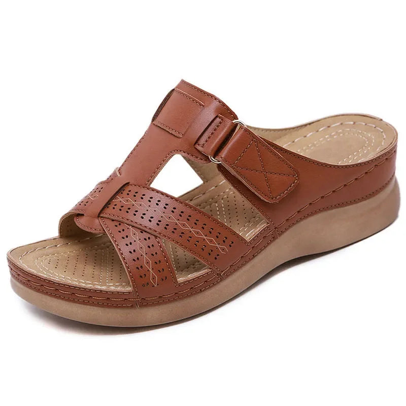 Irina women's casual sandals with cushioned sole, lightweight design for everyday comfort