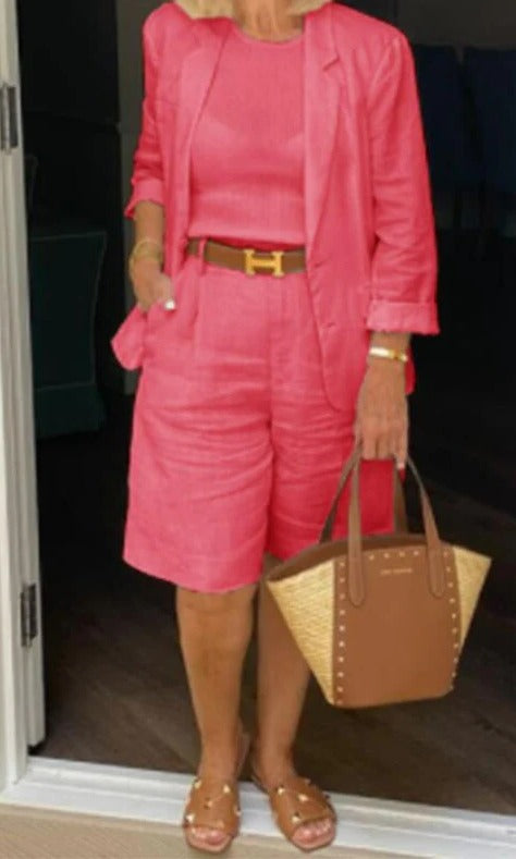 Women's ivory blazer & Bermuda shorts two-piece suit set with 3/4 sleeves and high-waist cut