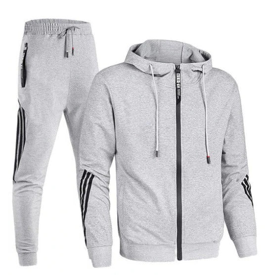Lightweight everyday tracksuit in breathable fabric with loose straight-leg fit for warm daily wear