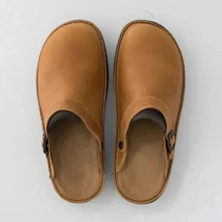 Wavlynn men's slip-on slippers open heel adjustable strap supportive insole for daily home wear