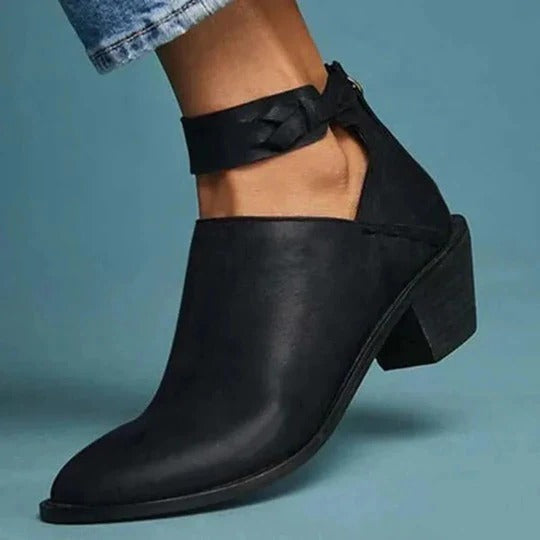 Women's everyday comfort shoes by Wavlynn with structured silhouette and supportive sole for stable stride