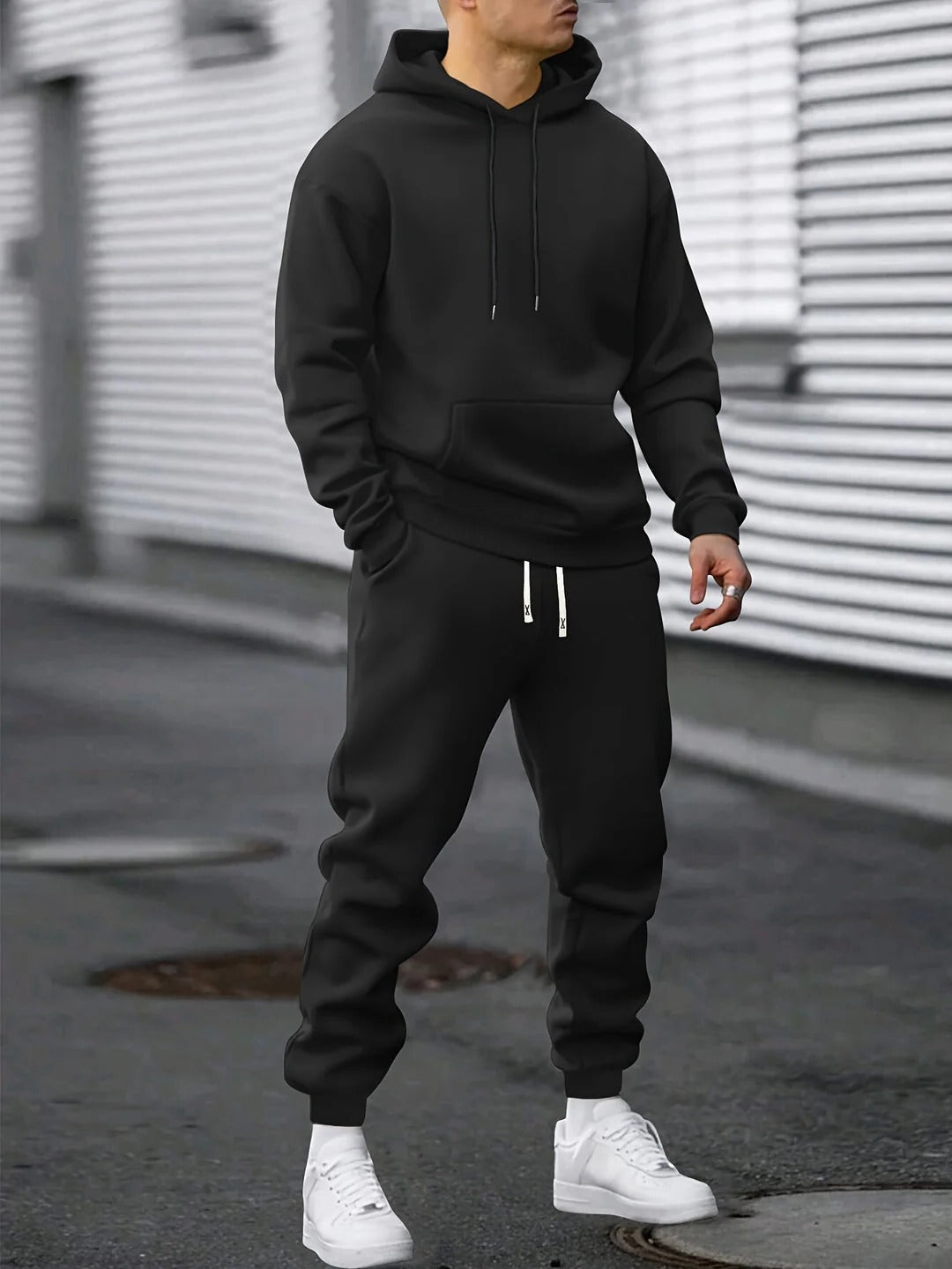 Men's fleece tracksuit hoodie and jogger set in solid color, premium matching two-piece lounge outfit