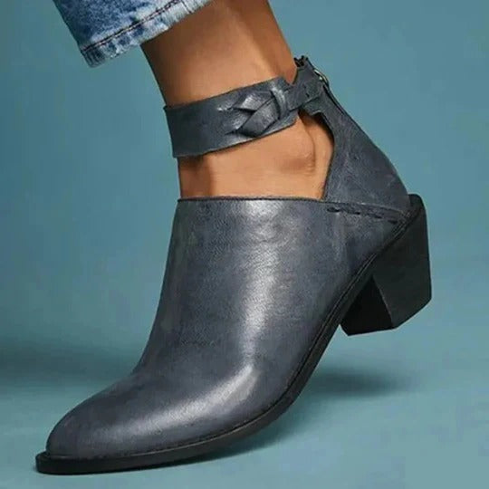 Women's everyday shoes by Wavlynn with structured silhouette and supportive sole for all-day comfort