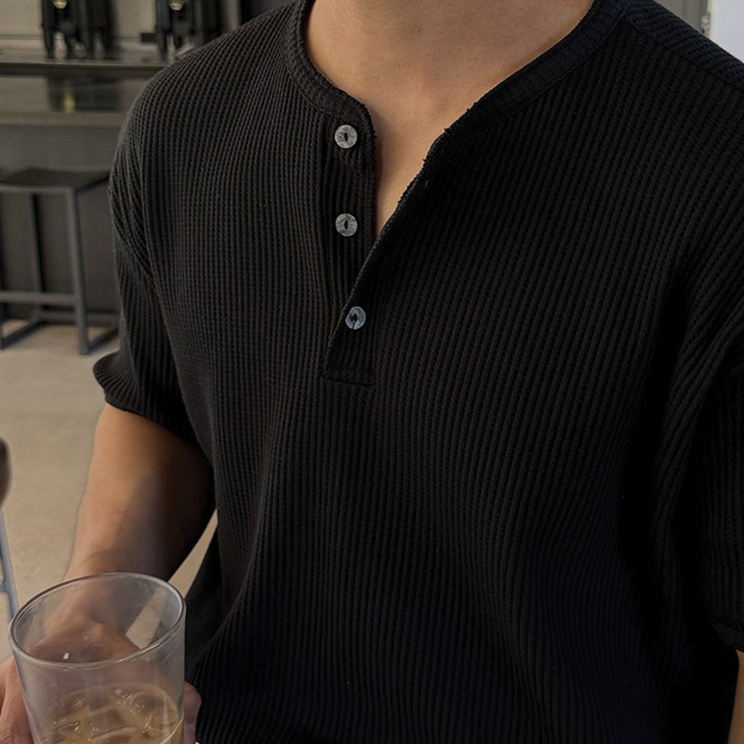Ribbed cotton henley t-shirt regular fit with 3-button placket, versatile casual and tailored style