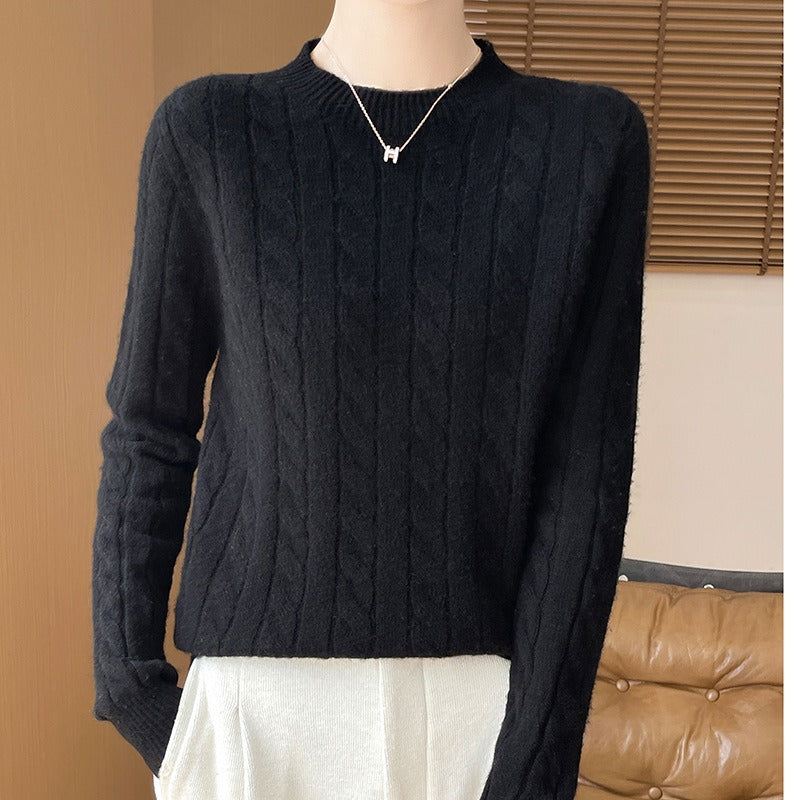 Women's cream cable knit wool pullover sweater, relaxed fit long sleeve with textured pattern