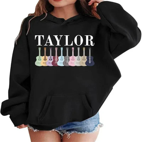 Women's oversized graphic pullover hoodie cotton-feel drop shoulder relaxed fit everyday streetwear