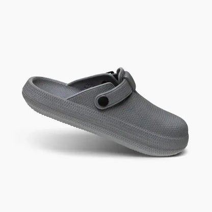 Unisex comfort clogs with anatomical comfort support and shock-absorbing soles for all-day comfort