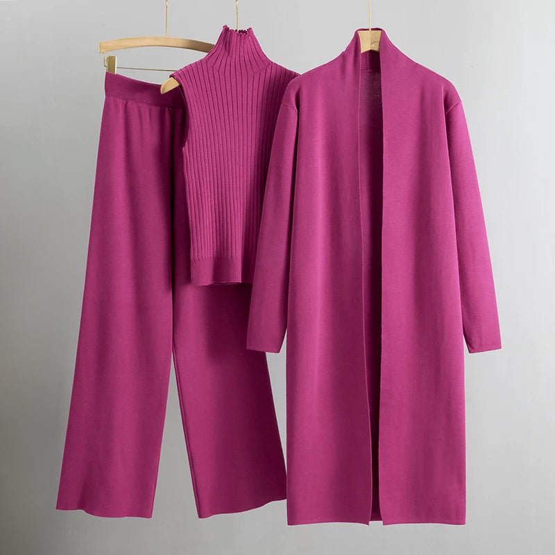Elegant three-piece women's set in classic tones, polished relaxed fit with versatile layering design