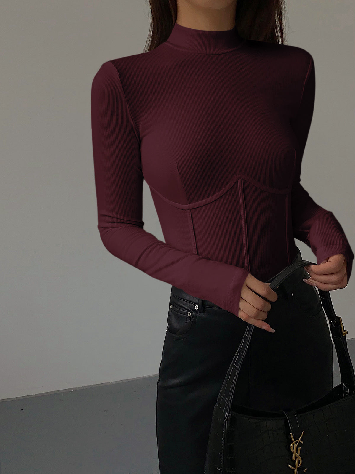 Dusty pink ribbed mock neck slim fit long sleeve T-shirt with contrast piping detail